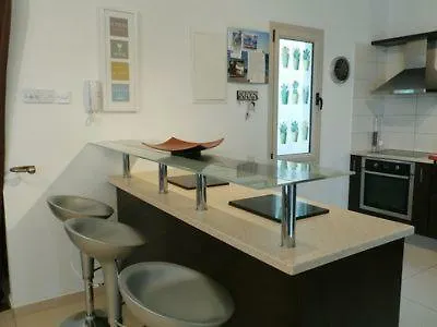 Kypris Droushia Villa *